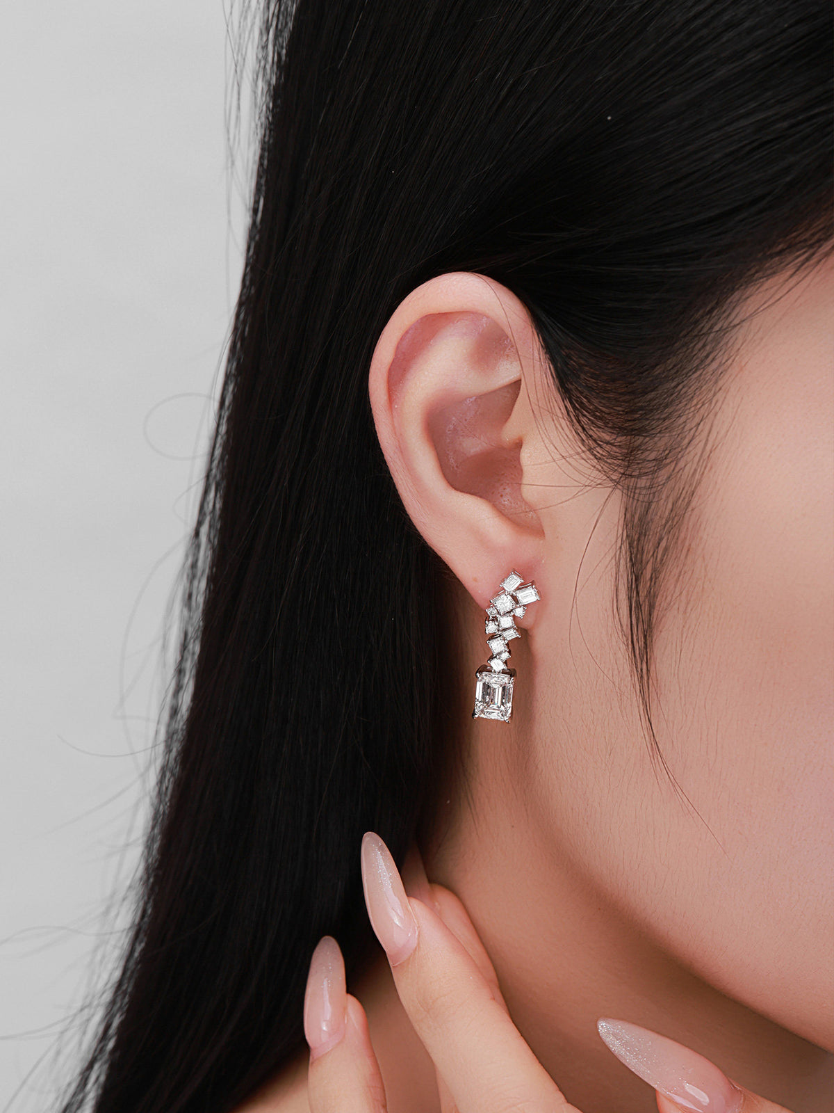Céleste Cascade Emerald-Cut Lab-Grown Diamond Drop Earrings in PT950 Platinum | D-E | VS