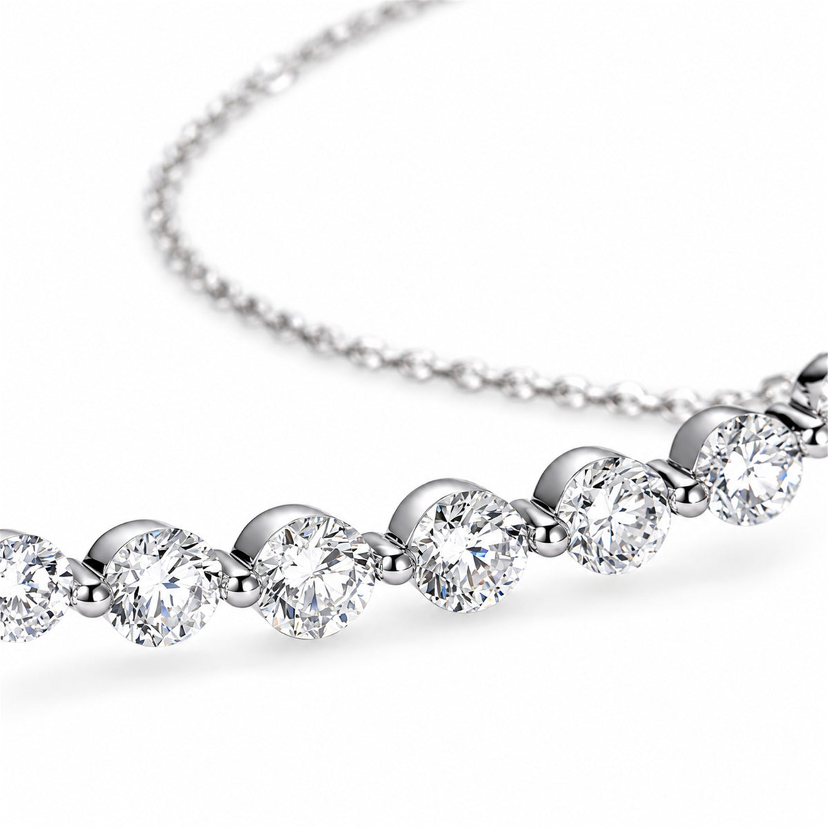 DANFÉE graduated round lab-grown diamond smile necklace, detail 2(1).jpg
