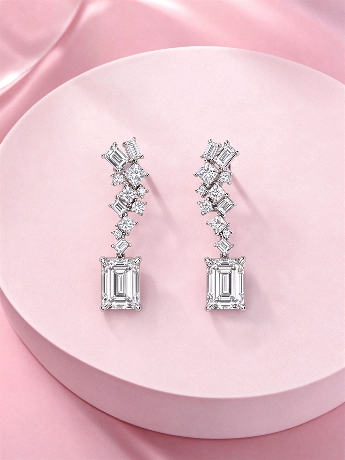 Céleste Cascade Emerald-Cut Lab-Grown Diamond Drop Earrings in PT950 Platinum | D-E | VS