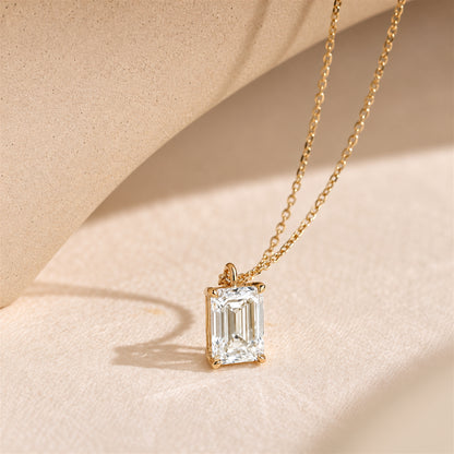 DANFÉE emerald-cut lab-grown diamond necklace — 4.jpg