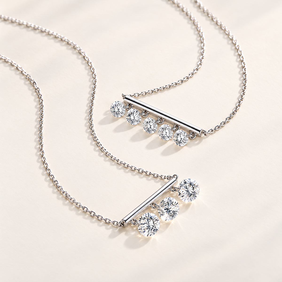 DANFÉE Five-diamond and three-diamond bar necklace design comparison; listing is the five-diamond design
