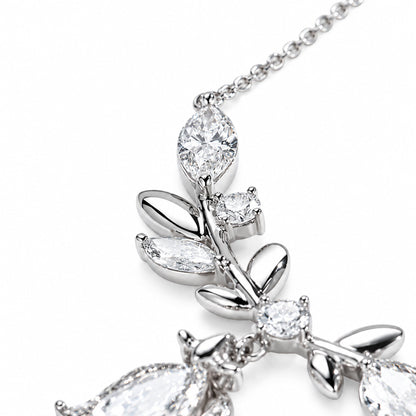 6(2).jpg | DANFÉE Laurel Goddess lab-grown diamond necklace