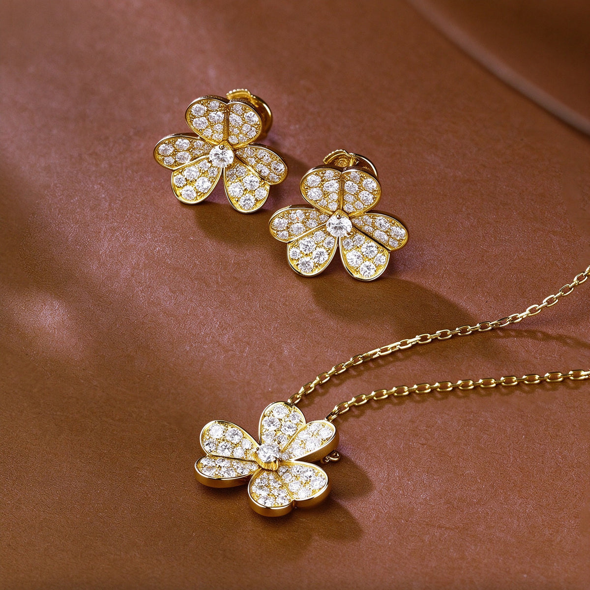 DANFÉE clover pavé lab-grown diamond necklace in 18K yellow gold, styled view