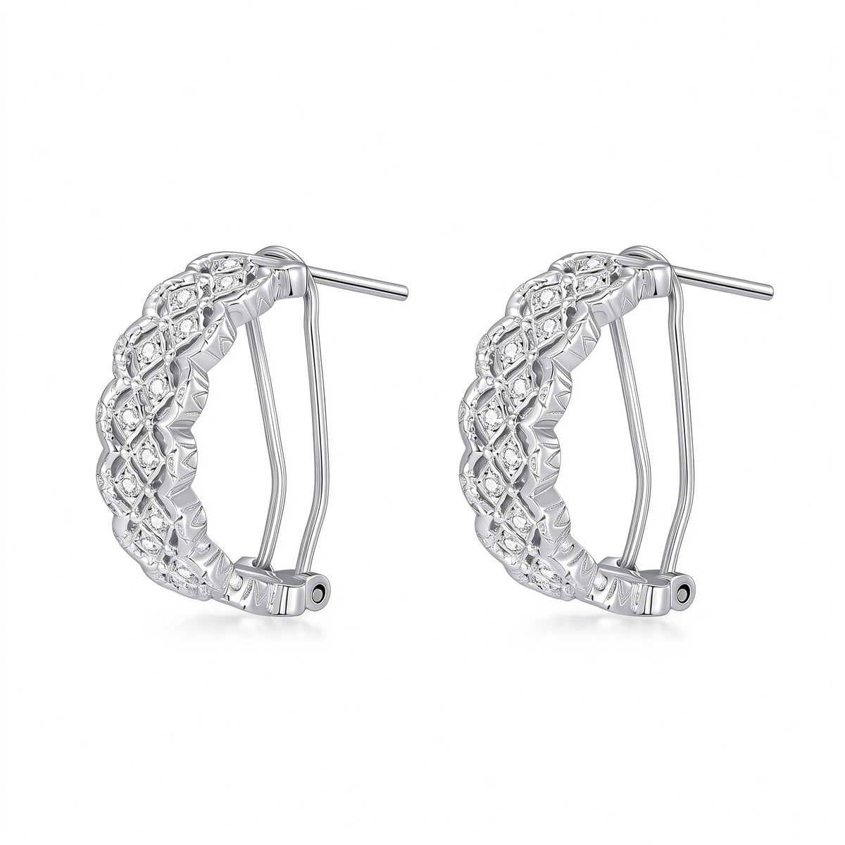 DANFÉE Dentelle lace lattice lab-grown diamond huggie earrings in PT950 platinum on white
