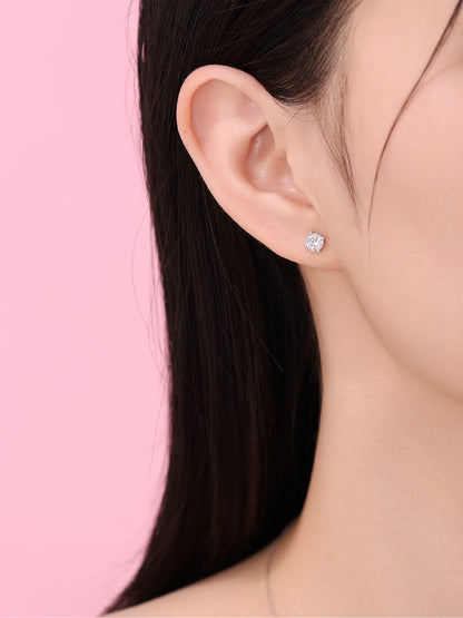 Lune diamond stud worn as an everyday solitaire against pink
