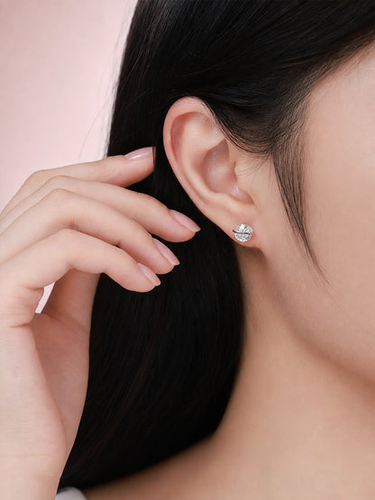 DANFÉE Orbite lab-grown diamond solitaire stud earrings, on model