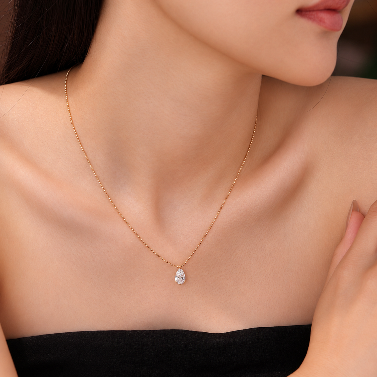 DANFÉE pear lab-grown diamond bead-chain necklace — model view, source 2 主图-03.jpg