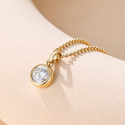 DANFÉE round lab-grown diamond pendant, polished 18K yellow gold bezel and ball chain detail