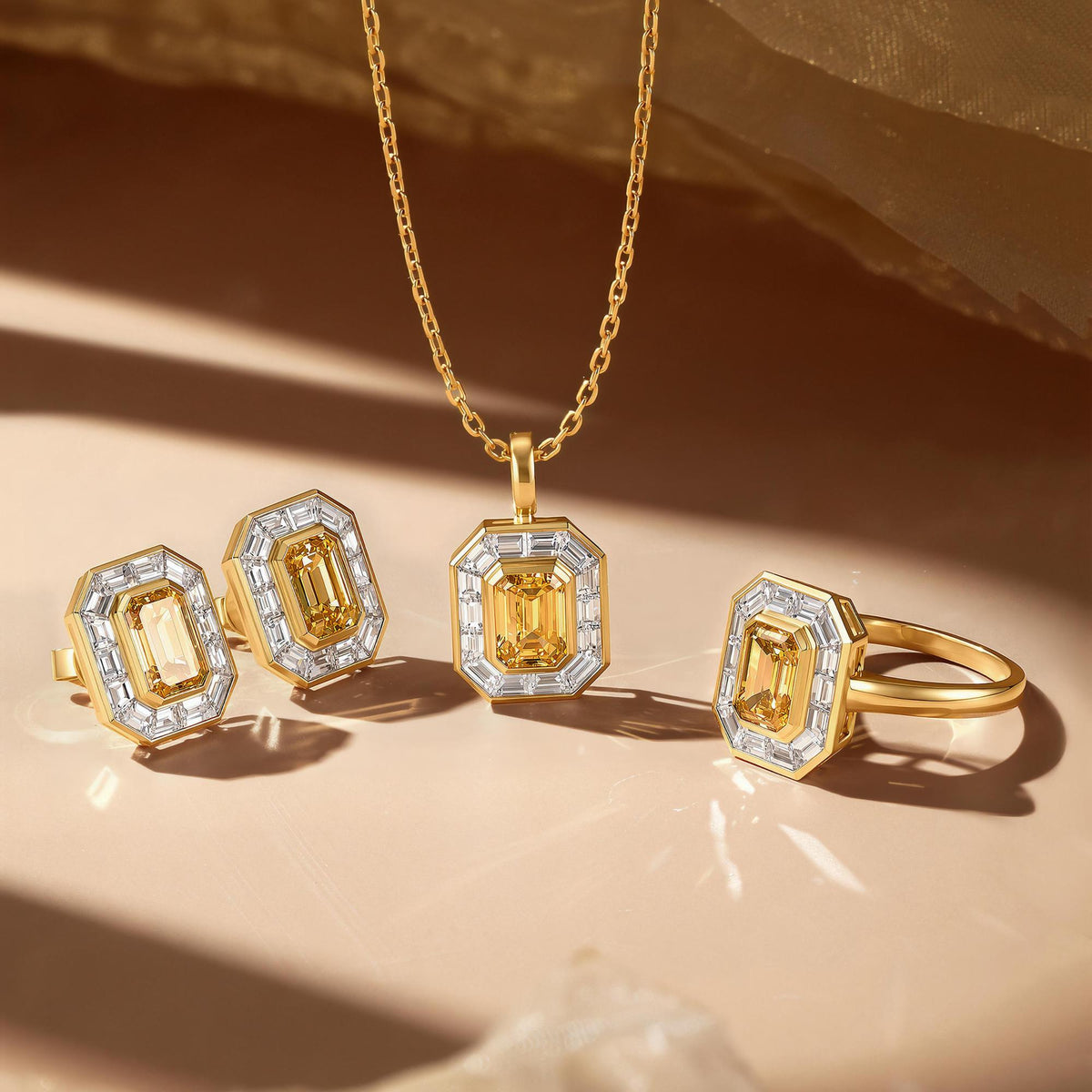 DANFÉE Deco Halo fancy yellow diamond jewelry collection in 18K gold