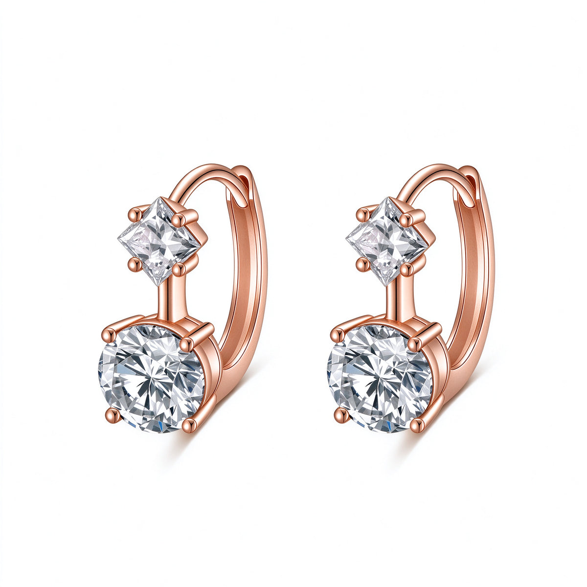 Étoile Duo princess and round lab-grown diamond huggie earrings in 18K rose gold