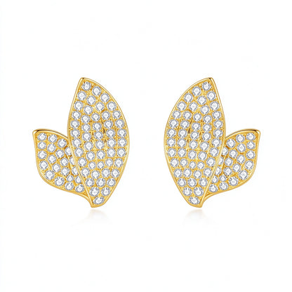 Feuille pavé leaf lab-grown diamond stud earrings in 18K yellow gold, 1.4 carat total, D-E VS