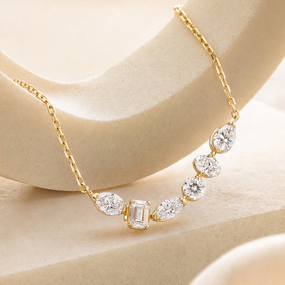 DANFÉE Mosaic Smile mixed-cut diamond necklace in 18K gold, close-up