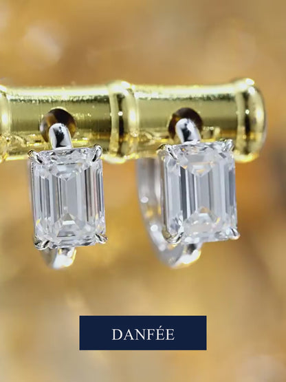 Carré Emerald-Cut Solitaire Lab-Grown Diamond Huggie Earrings in 18K Gold | 1-2 Carat Total | D-E | VS