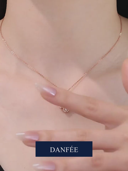 Kaleidoscope Spinning Clover Lab-Grown Diamond Necklace in 18K Gold | 0.7 Carat | D-E | VS