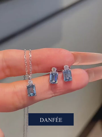 Parfum Emerald-Cut Lab-Grown Blue Diamond Necklace in 18K White Gold | 2 Carat | FVB | VS