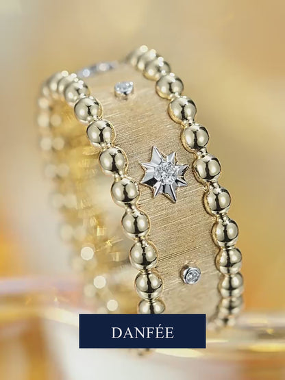 Étoile Star Lab-Grown Diamond Brushed Half-Hoop Earrings in 18K Gold | 0.8 Carat Total | D-E | VS